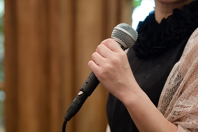 お別れ会と葬儀・告別式、それぞれのメリット・デメリット