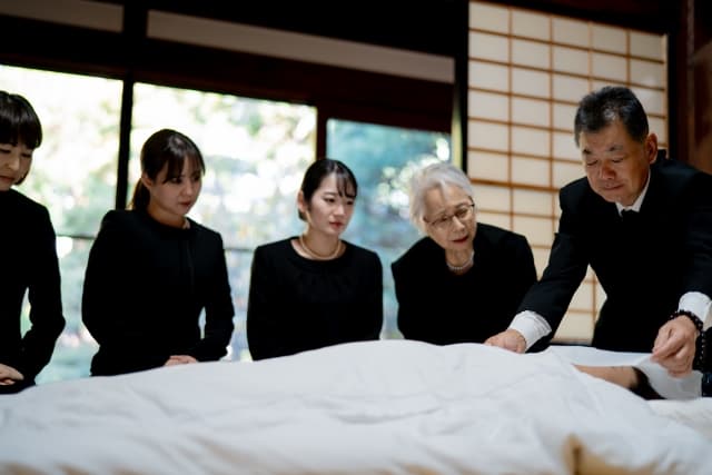 末期の水を行うタイミングと、誰が行うのか